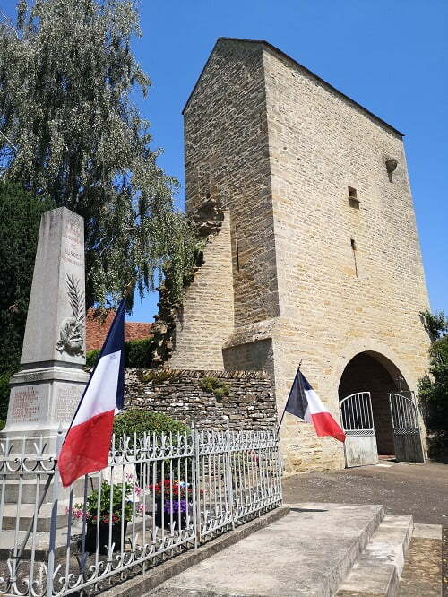 Arcade entree - Eglise Sussey