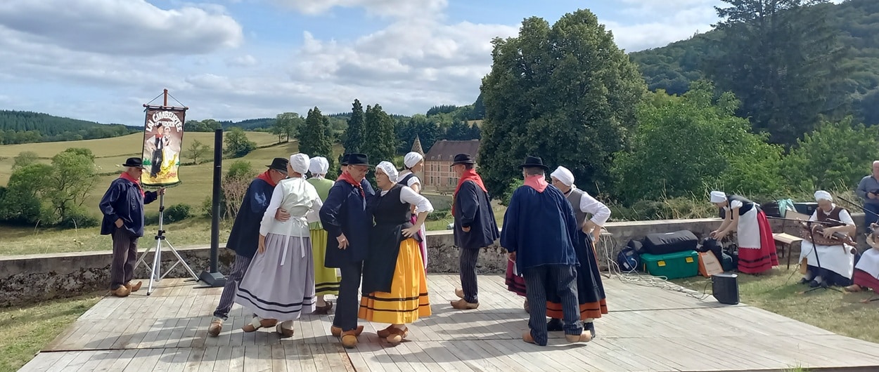 La fête du Seigle à Ménessaire : entre Patrimoine et convivialité ...