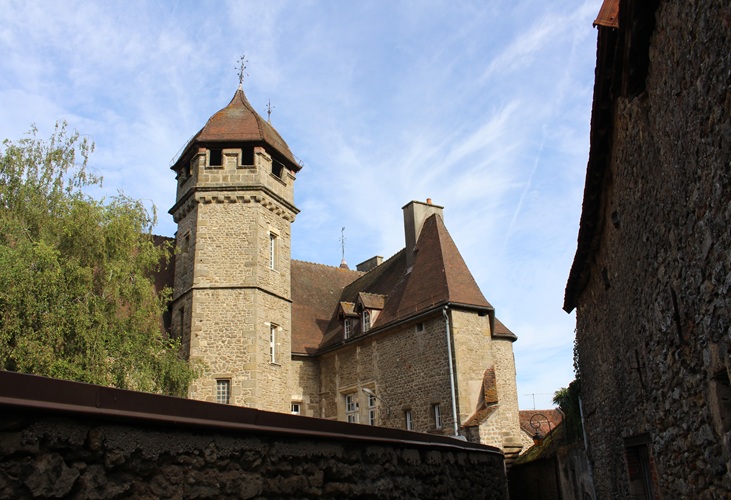 tour-lanterne-arnayleduc-otpal